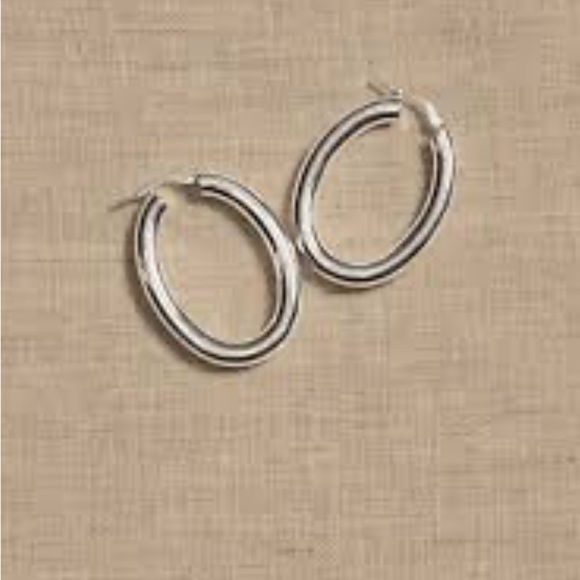 Banana Republic Ravena Oval Hoops - Picture 1 of 4